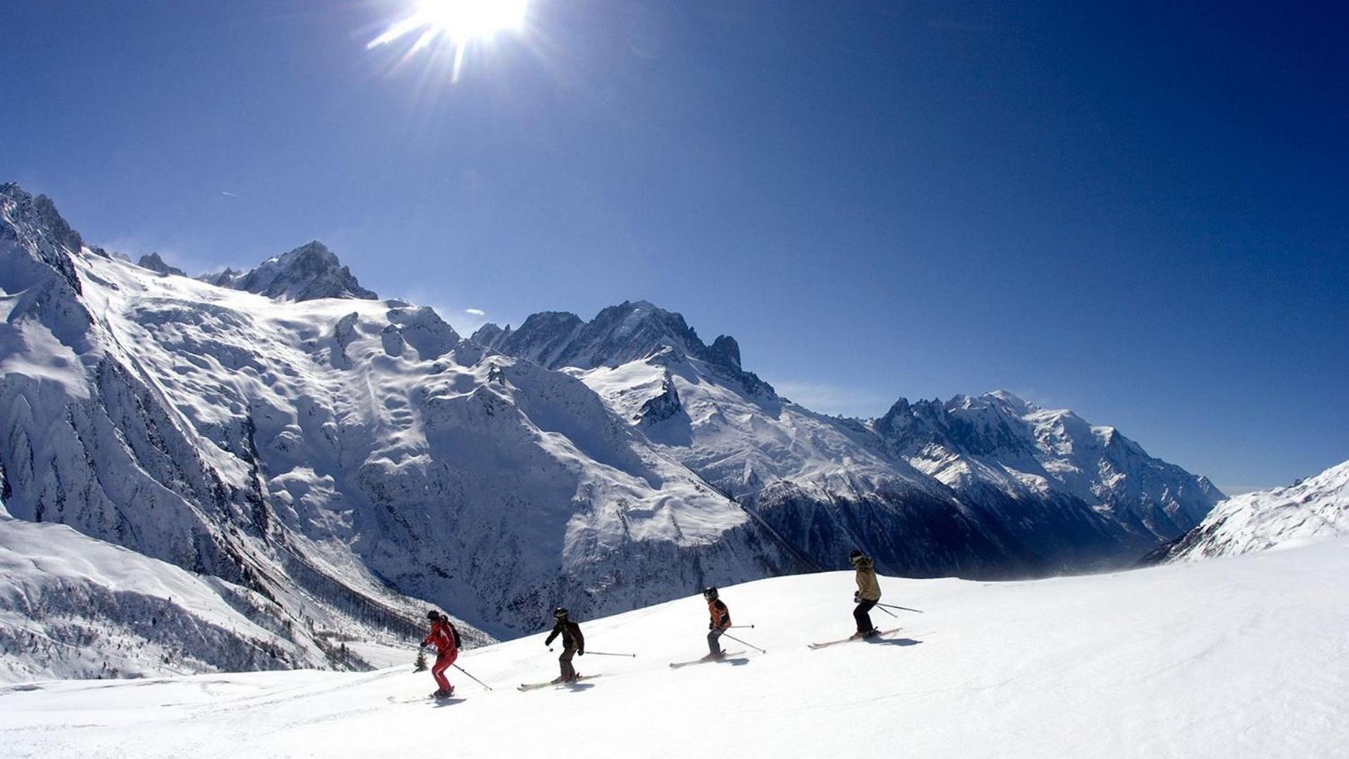 Chamois Blanc Terrasse - A Chamonix Haven Near Aiguille Du Midi Apartment Luaran gambar