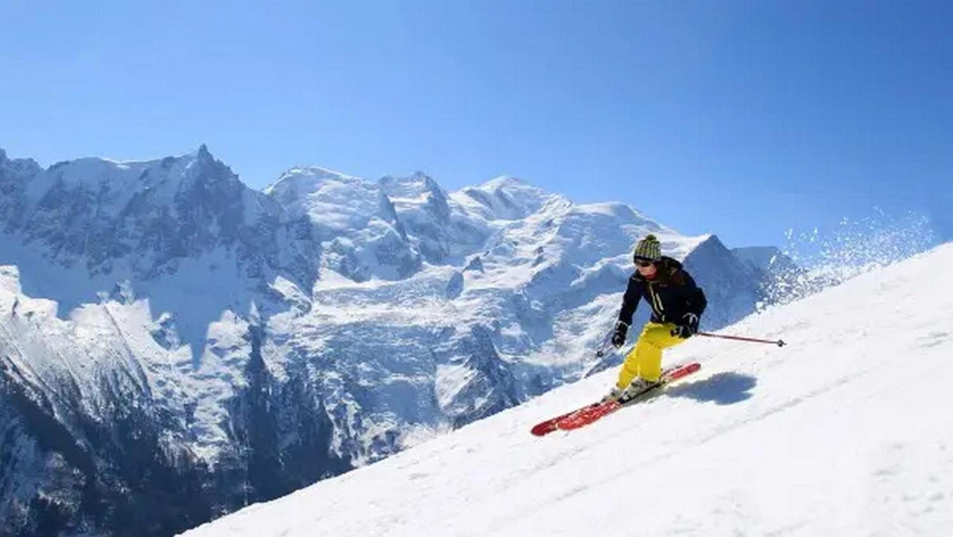 Chamois Blanc Terrasse - A Chamonix Haven Near Aiguille Du Midi Apartment Luaran gambar